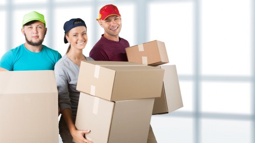 Local moving van available for Crossness and nearby areas